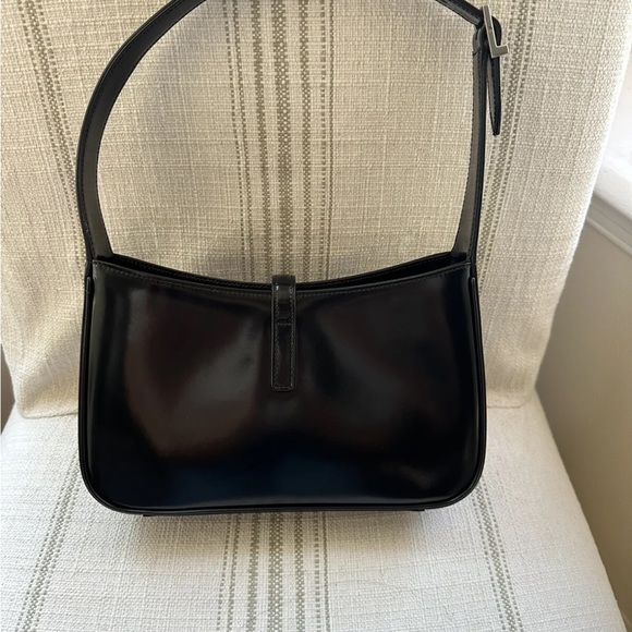 YSL 5 a 7 bag in black patent - Picture 2 of 8